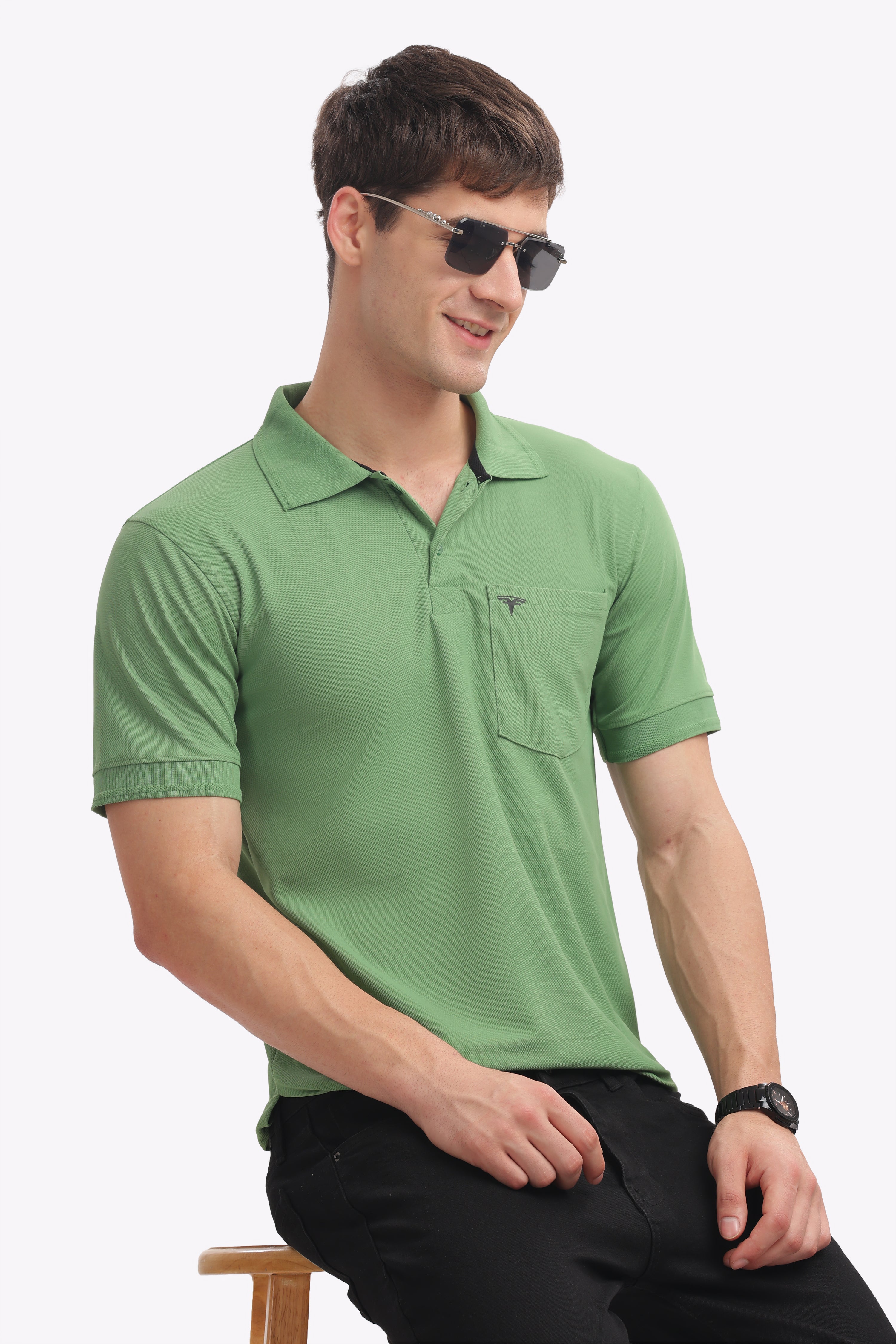 MARS “Olive Earth” Collar T-Shirt – Olive Green